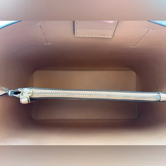 🌸NeW! Tory Burch Blake Printed Small Tote - Picture 5 of 8